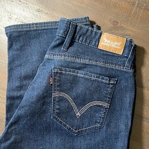 Levi’s Capris